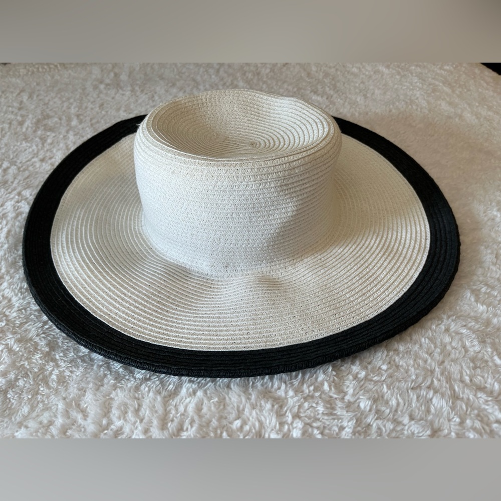 Croft & Barrow White Black Sun Hat